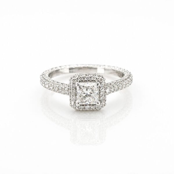 DIAMOND RING