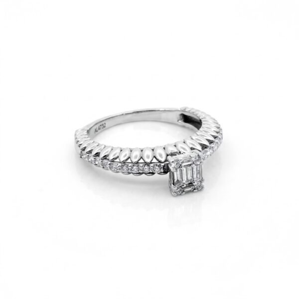 Diamond ring